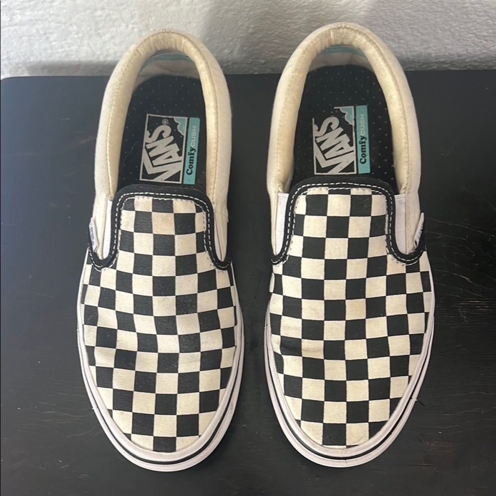Vans Comfy Cush Checkered Slip-On Shoes - Black and White sneakers 7.5 like new